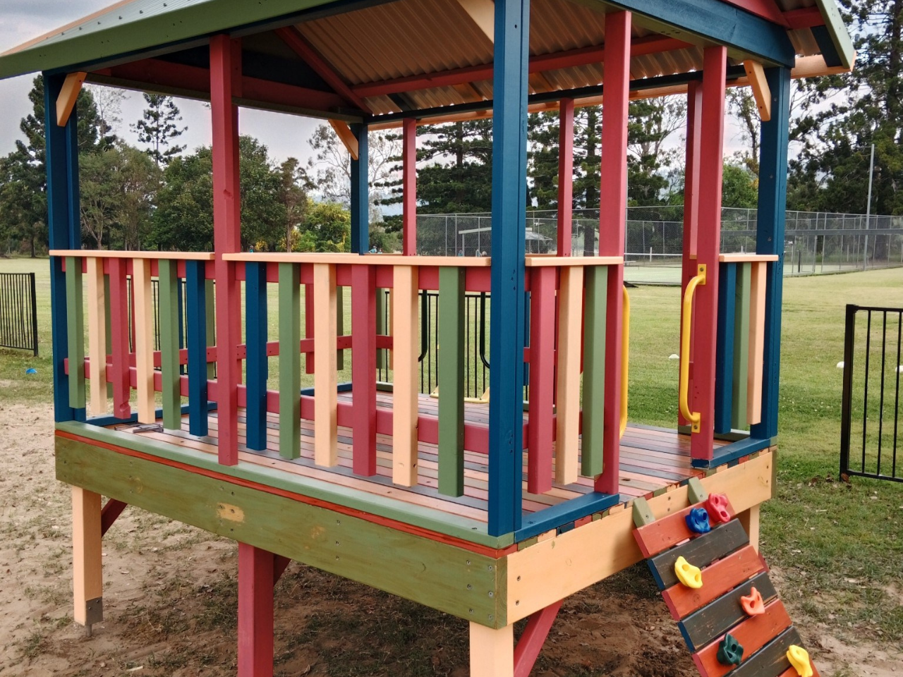 Kyogle Public School Fort painted in Haymes Paint